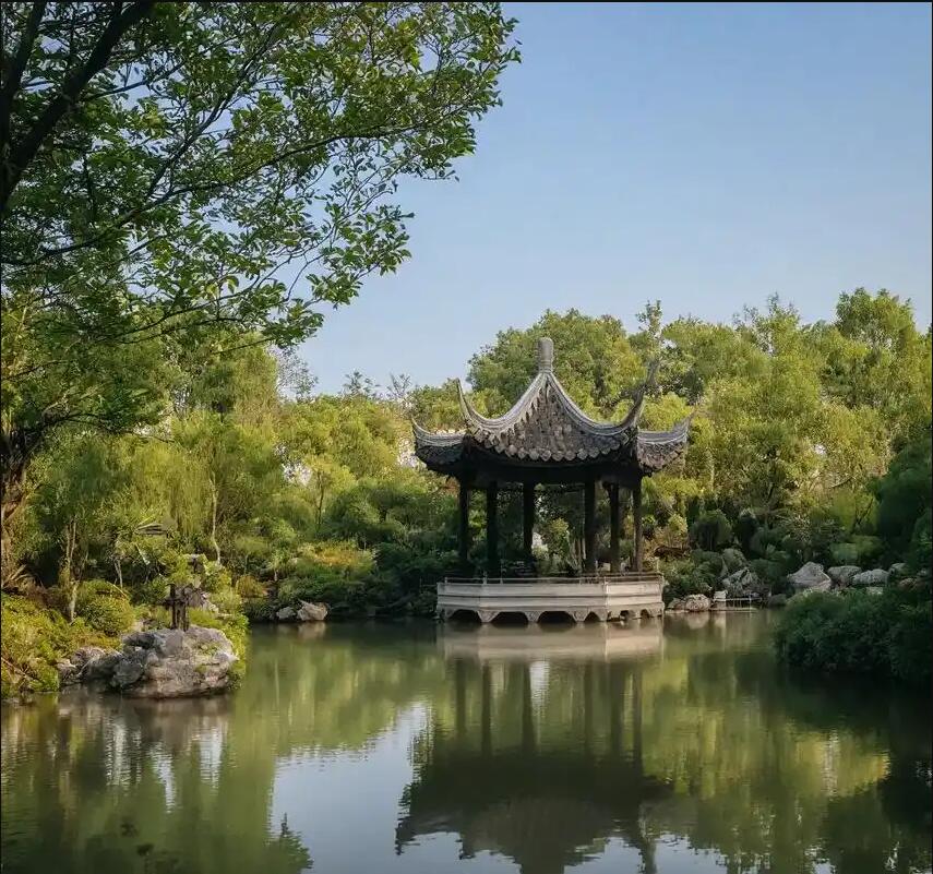 南京江宁狼狈餐饮有限公司